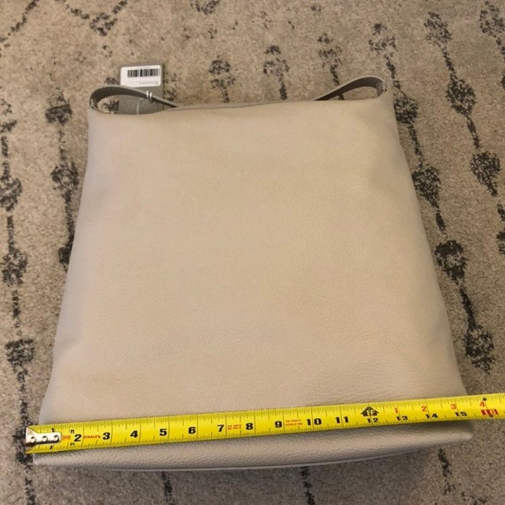Everlane BOSS Bag in Sandstone Pebble